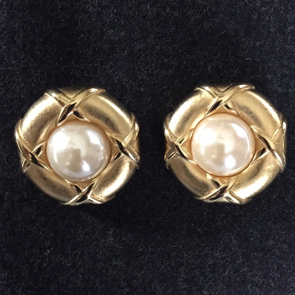 ERWIN PEARL Vintage Faux Pearl Earrings